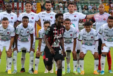 El camerino de Liga Deportiva Alajuelense ha sido de gran apoyo para Freddy Góndola.