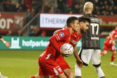 El delantero fue figura del Twente en la jornada 12 de la Eredivisie 
