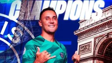 Keylor Navas celebrando una nueva copa con el PSG.