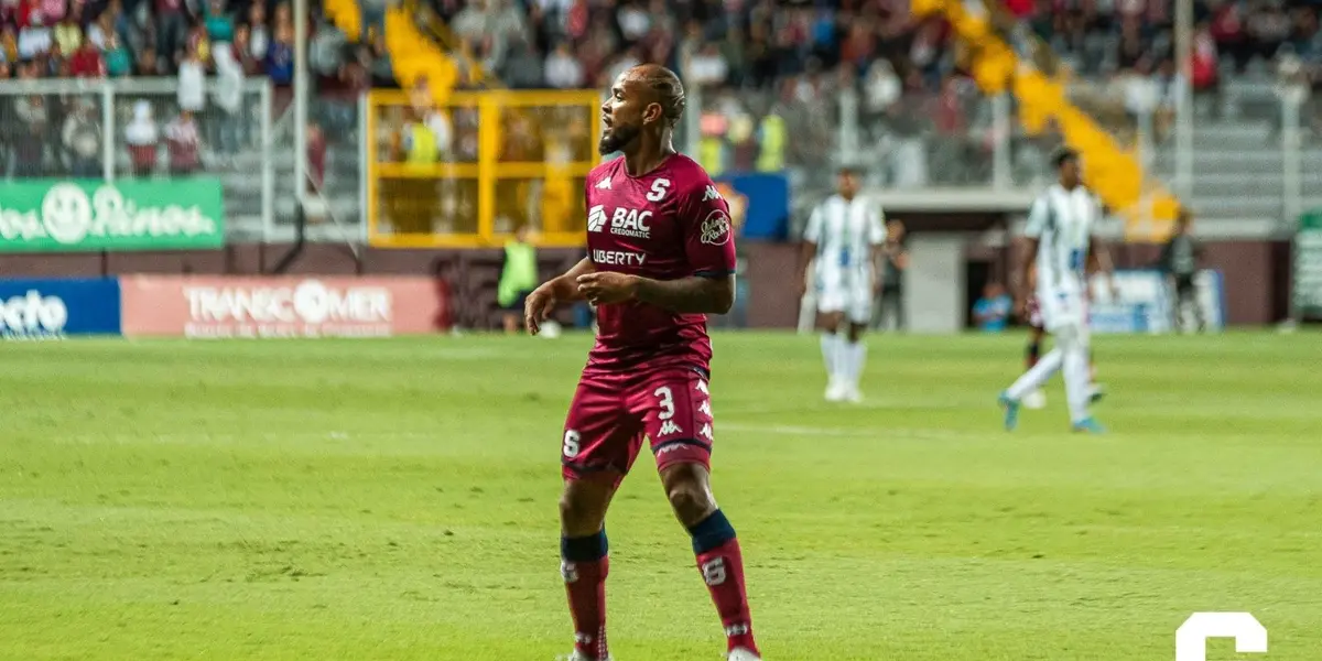 El defensor del Saprissa reveló los motivos que lo llevaron a renovar con el cuadro morado.