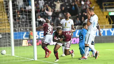 Fidel Escobar celebrando el gol que le marcó a Liberia en el último minuto. Foto: La teja.