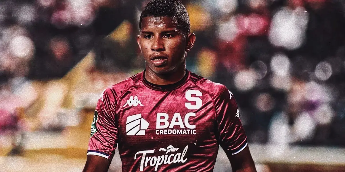 Fidel escobar renovó con Saprissa hasta 2026.