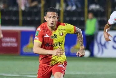 Gerson Torres reconoce que no tener “una cancha buena para entrenar” le ha pasado factura al Herediano.