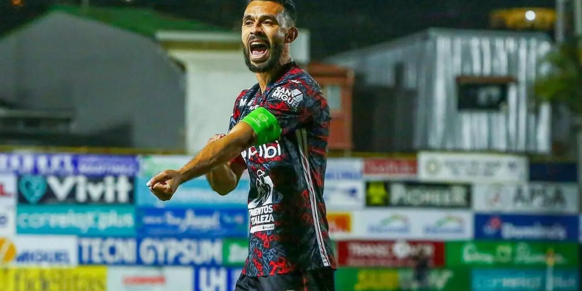 Giancarlo González es el capitán de Alajuelense.