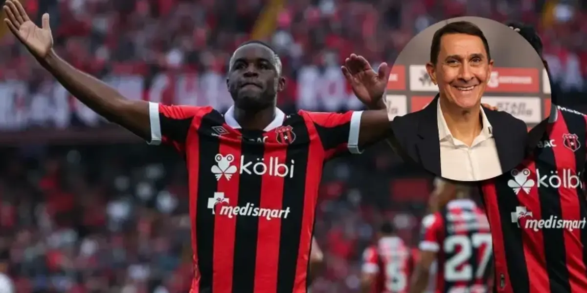 Joel Campbell vistiendo la camiseta de Alajuelense al lado de su entrenador, Alexandre Guimaraes. Foto: CRHoy.