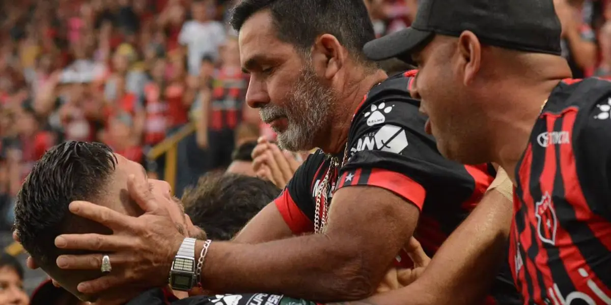 Jugador usará el nombre de su padre en su camiseta, como conmemoración 