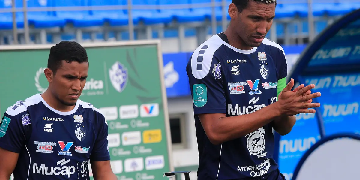 Jugador y crack cubano, no la pasa nada bien en cartaginés