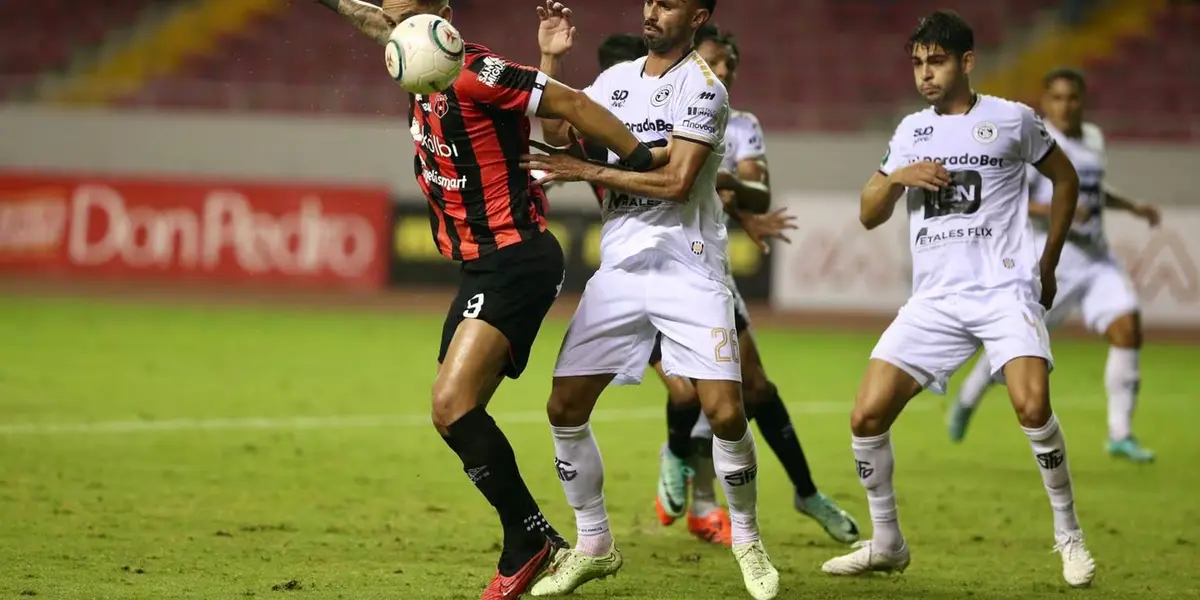  Técnico de Sporting está encantado con el ex defensor manudo