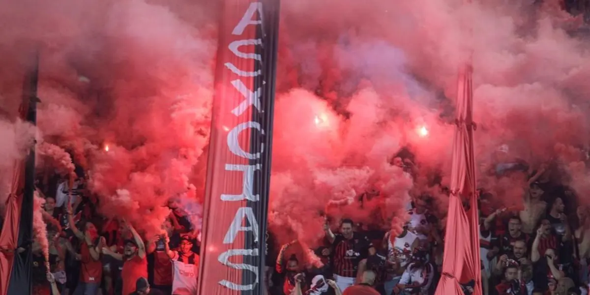 Tras el veto de su estadio, el cuadro rojinegro deberá buscar otro escenario para jugar ante Herediano